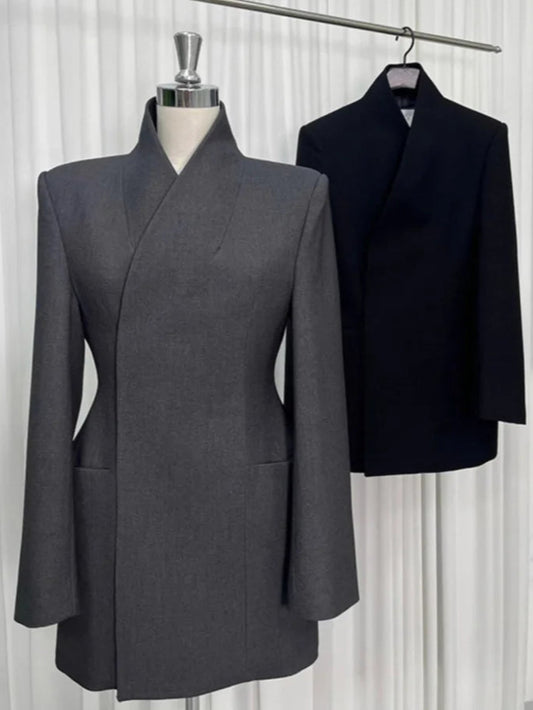 Chic Essence - “Modern Women. Classic Chic.”